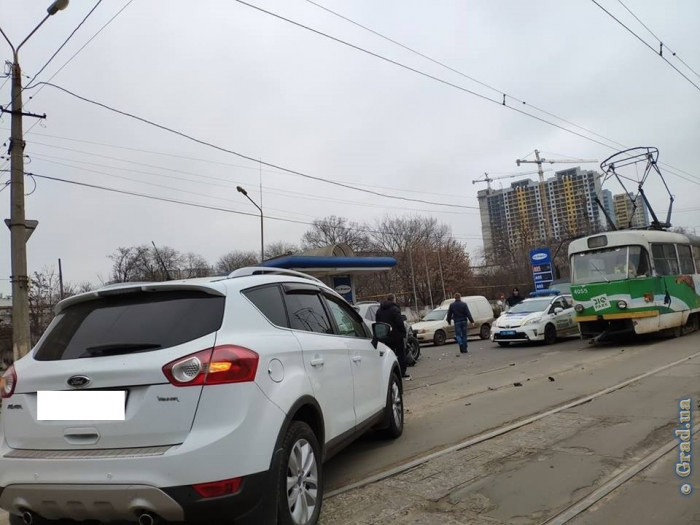 В Одессе не разъехались автомобили