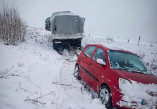 Под Одесской несколько машин попали в снежный плен