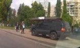 В Киевском районе автомобиль вылетел на остановку с людьми