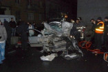 В Одессе легковой автомобиль врезался в грузовик