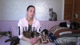 Одеситка подарувала будинок сотням покинутих котів