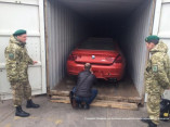 В Одесском порту обнаружены похищенные PORSHE и BMW