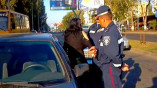 Пьяная женщина-водитель хотела уволить инспекторов ГАИ