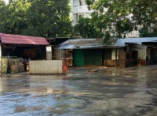 Второй день потопа на проспекте Небесной Сотни (фото, видео)