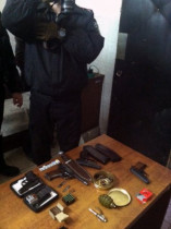 На одесской улице обнаружен пакет с пистолетами и боеприпасами