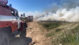 Пожар под Одессой: горит свалка в районе Таировского кладбища