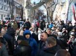 Под Приморским судом продолжается акция протеста