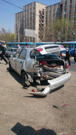 В Одессе трамвай протаранил автомобиль