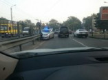 В Одессе автомобиль влетел в отбойник (фото)