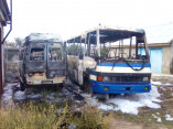 Под Одессой подожгли три автобуса. Фото