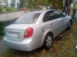 В Одессе автомобиль влетел в дерево, пострадала  пассажирка авто