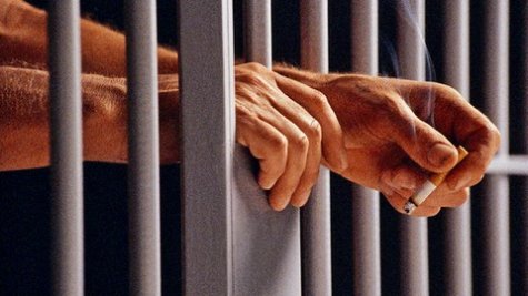 За взлом магазина бездомный может на 6 лет поселиться в тюрьме За взлом магазина бездомный может на 6 лет поселиться в тюрьме
