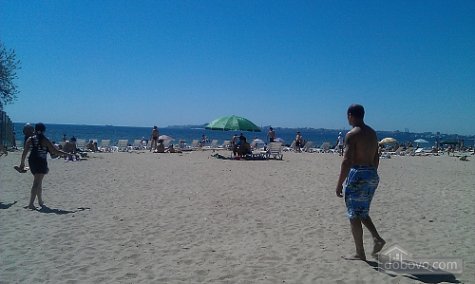 Почти три тысячи отдыхающих обратились за медпомощью на одесских пляжах Почти три тысячи отдыхающих обратились за медпомощью на одесских пляжах