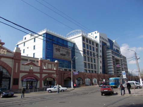 Территория возле Привоза оцеплена Территория возле Привоза оцеплена