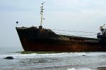 В Затоке судно село на мель В Затоке судно село на мель