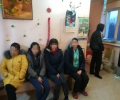 Под Одессой нелегалы шили брендовую одежду (фото) Под Одессой нелегалы шили брендовую одежду (фото)