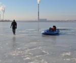 На одесском пляже ребенок провалился под лед На одесском пляже ребенок провалился под лед