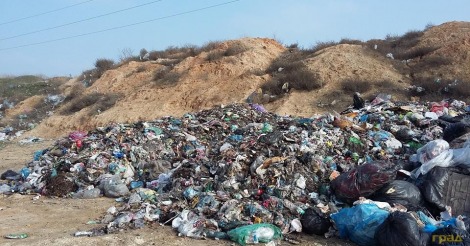 Факты выброса львовского мусора под Одессой расследует полиция