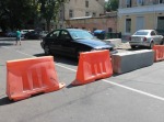 В связи с ремонтом фасада одного из домов закрыта часть ул.Екатерининской В связи с ремонтом фасада одного из домов закрыта часть ул.Екатерининской