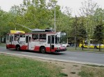 На Адмиральском проспекте остановлено движение троллейбусов На Адмиральском проспекте остановлено движение троллейбусов