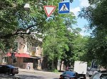 Изменились правила проезда перекрестка ул.Нежинской и Спиридоновской Изменились правила проезда перекрестка ул.Нежинской и Спиридоновской