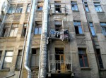 В центре Одессы дом превращается в трущобы (обновлено) В центре Одессы дом превращается в трущобы (обновлено)