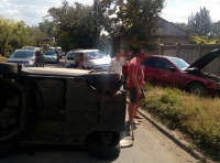 В Одессе столкнулись три автомобиля (фото) В Одессе столкнулись три автомобиля (фото)