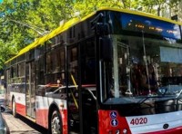 В центре Одессы троллейбус сбил пешехода В центре Одессы троллейбус сбил пешехода