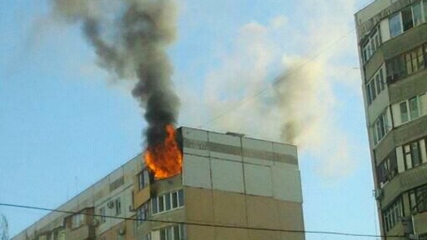 Сильный пожар в одесской многоэтажке. дополнено Сильный пожар в одесской многоэтажке. дополнено