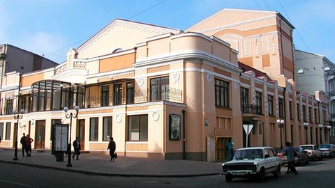 Театральные гастроли с политическим душком Театральные гастроли с политическим душком