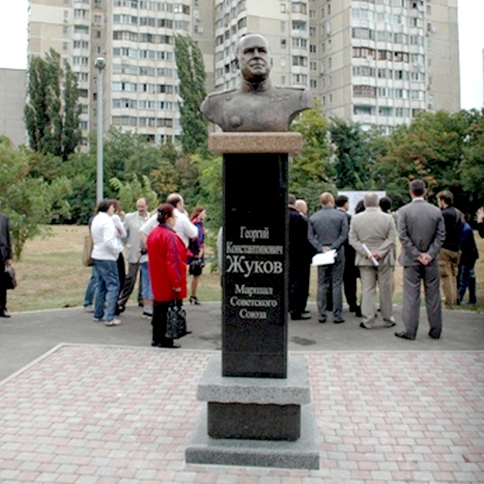 Жуков2