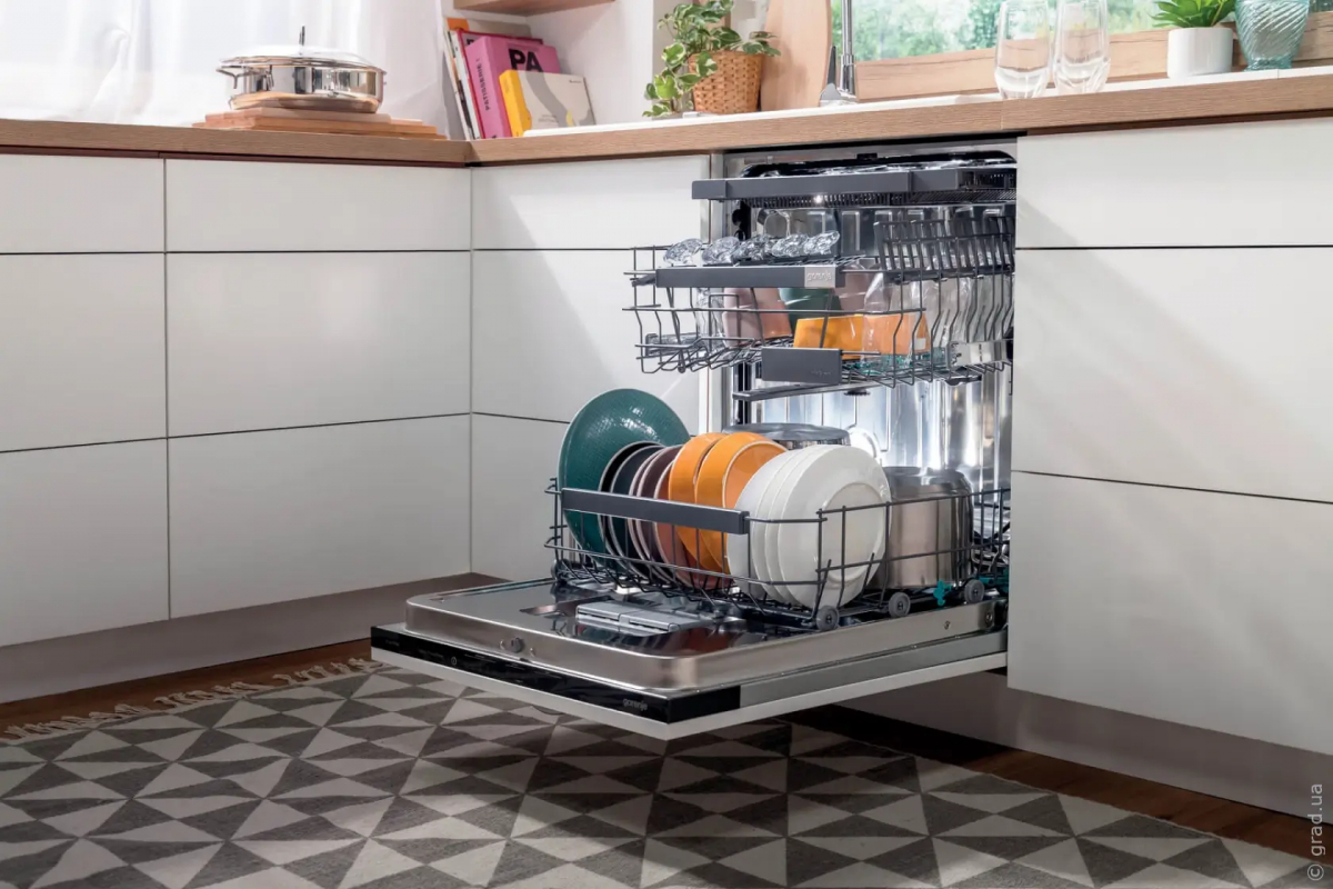 Посудомоечная машина – незаменимый аксессуар современной кухни
