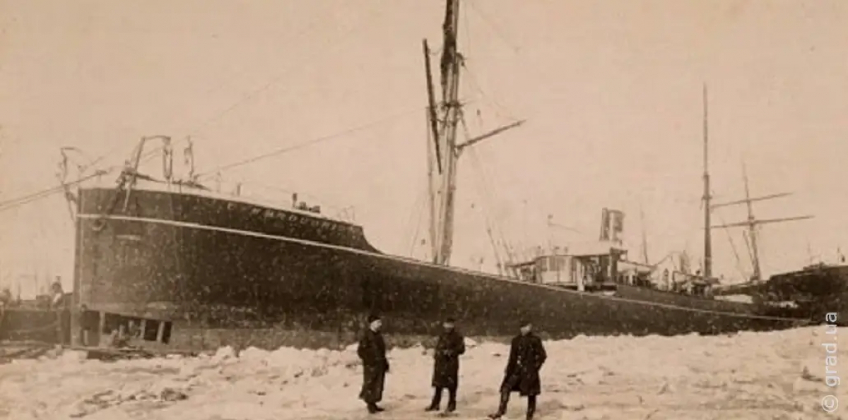 4 января: акватория одесского порта покрылась льдом