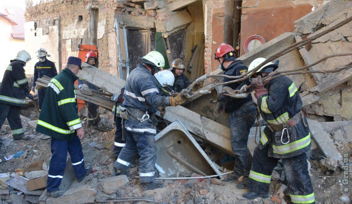 Спасатели нашли тела еще трех погибших во время пожара на Троицкой