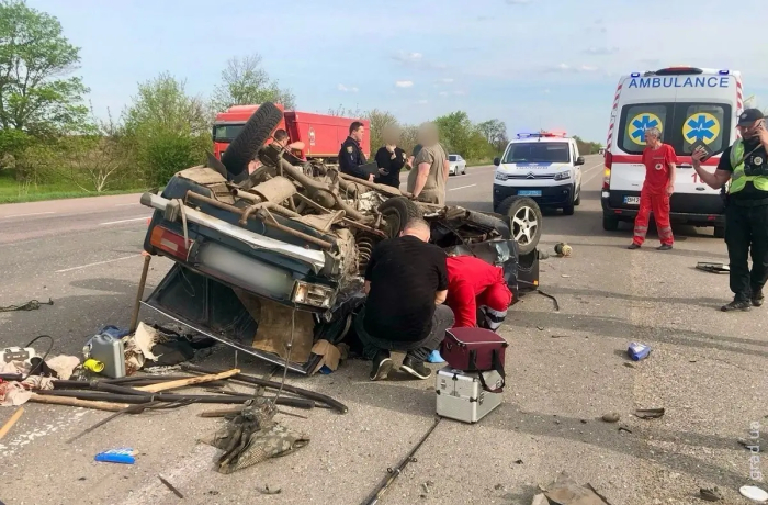 Смертельное ДТП в Одесском районе: погиб водителть и пассажирка