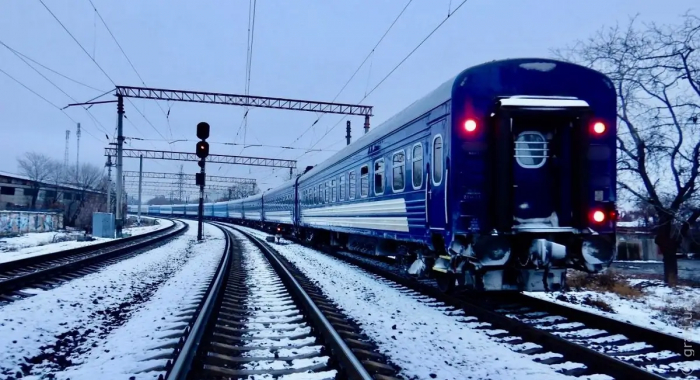 В Одесе пассажирский поезд сбил мужчину