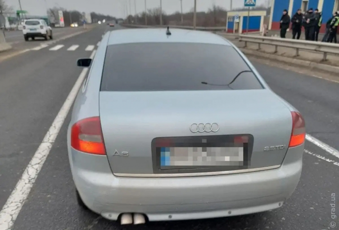 Напал и забрал автомобиль: на Киевской трассе поймали автоугонщика
