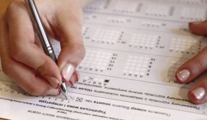Одесским абитуриентам: определены пороговые баллы для трех тестов ВНО