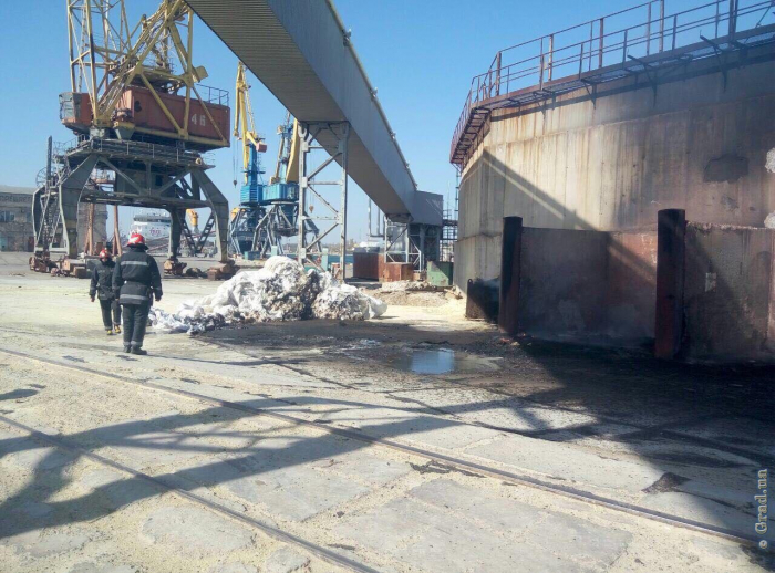 Пожар в Черноморске на территории морского порта.