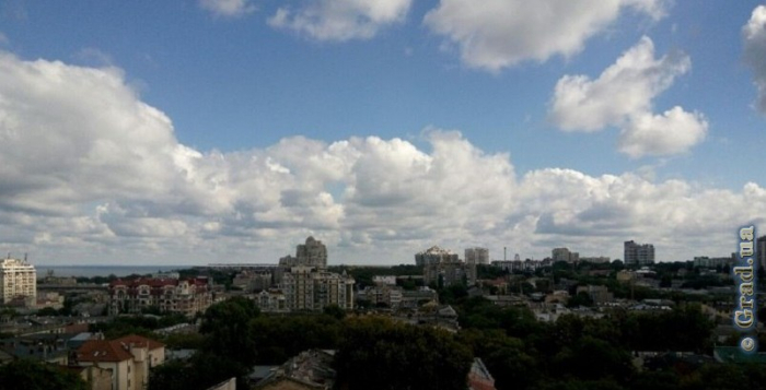 О погоде в Одессе: солнце сквозь тучи и кратковременные дожди