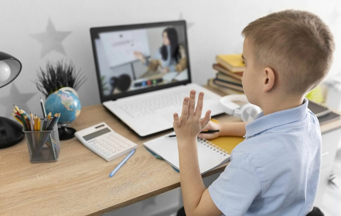 8 и 9 октября школьники будут учиться онлайн