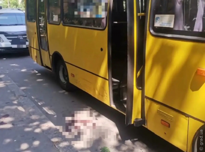 В Одесі жінка травмувалася виходячи з маршрутки