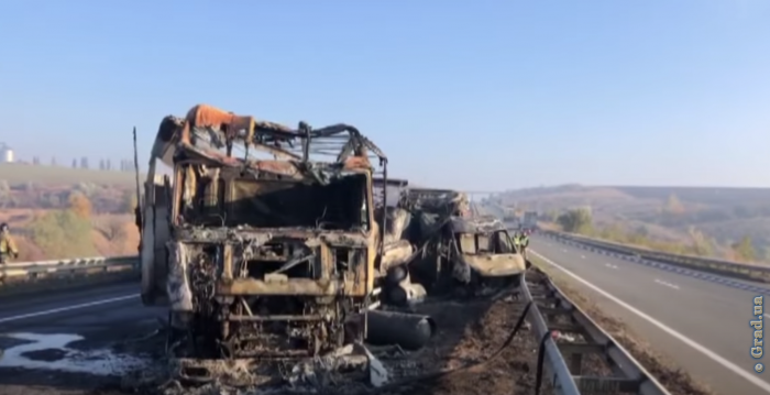 Масштабное ДТП на трассе Одесса – Киев: есть погибшие