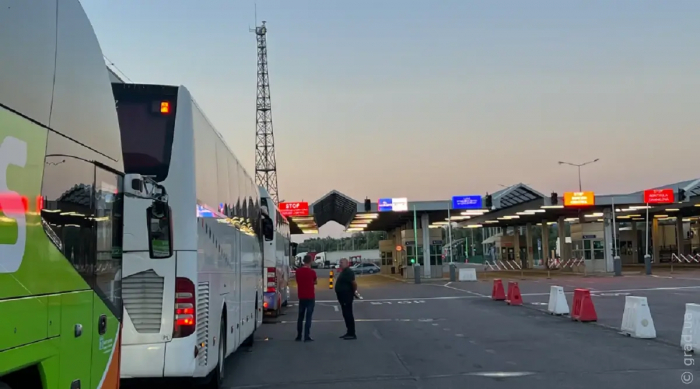 «єЧЕРГА» для перетину кордону запрацювала для пасажирських автобусів