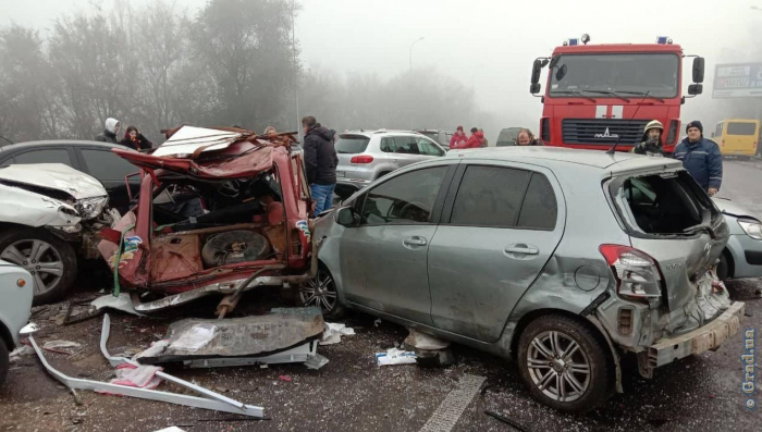 11 автомобилей столкнулись на автодороге «Киев – Одесса»