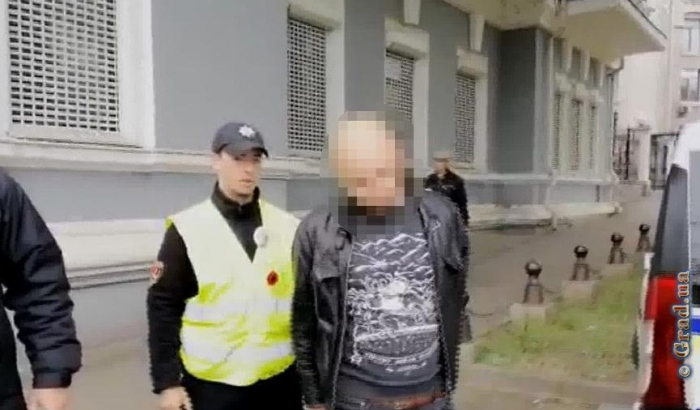В Одессе задержали мужчину из-за георгиевской ленты