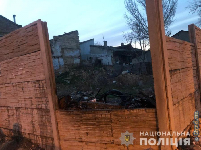 В Одессе при пожаре в заброшенном доме погиб человек