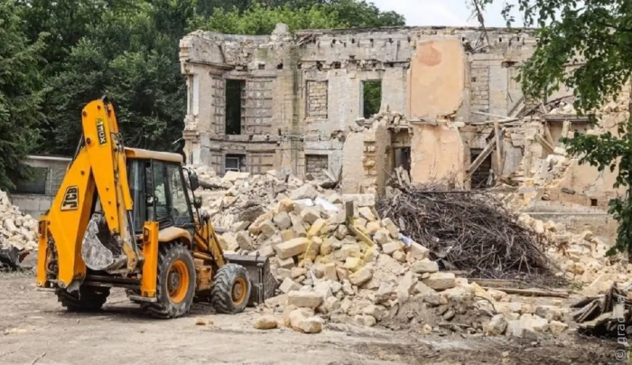 Пологовий будинок у парку Шевченка знищили