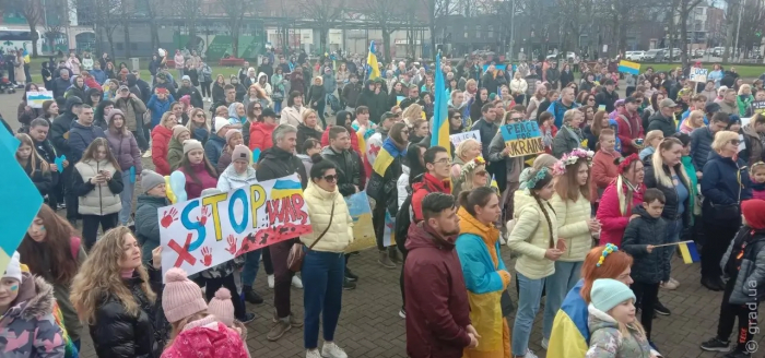 Українські біженці в Ірландії провели мирну акцію