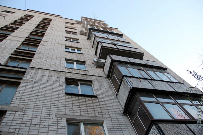 В Одессе мужчина упал с балкона на восьмом этаже